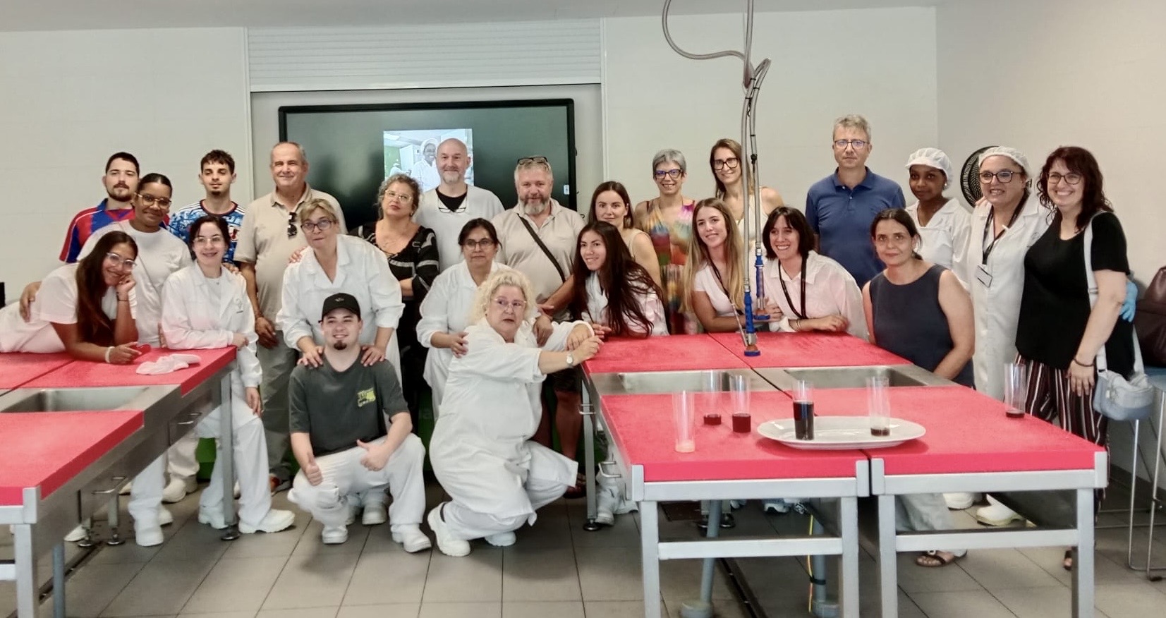 GremiCarn Barcelona visita els alumnes de l’FPO Dual de carnisseria i xarcuteria a Mercabarna